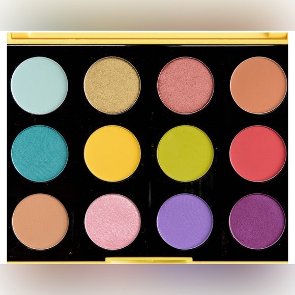 MAC COSMETICS Botanic Panic x12 Eyeshadow Palette - Picture 3 of 7